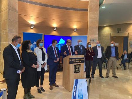 سامي ابوشحادة ::ننطلق بأوسع شراكة لتحصيل حقوقنا بهامة مرفوعة وكرامة وطنية